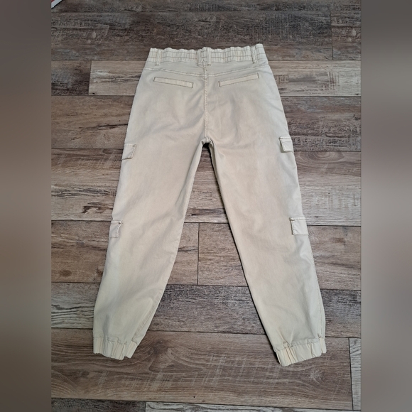 VIP Women's Beige Cargo Pants Size 9/29 - Picture 2 of 10